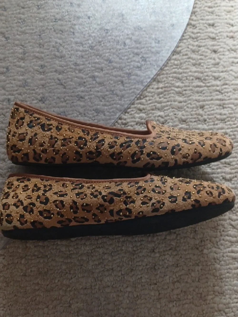 UGG Women's Leopard Print Slip-On Slippers in Tan - Picture 3 of 5